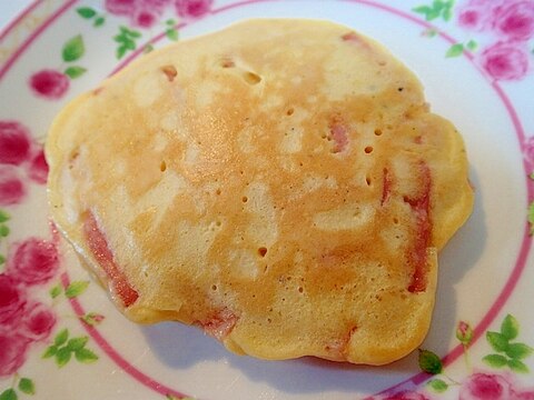 マヨ＆黒胡椒入り　ベーコンと粉チーズのホットケーキ